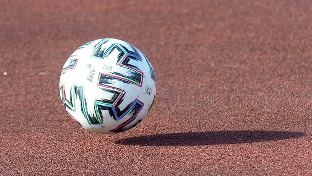 进攻而著称 进攻而著称