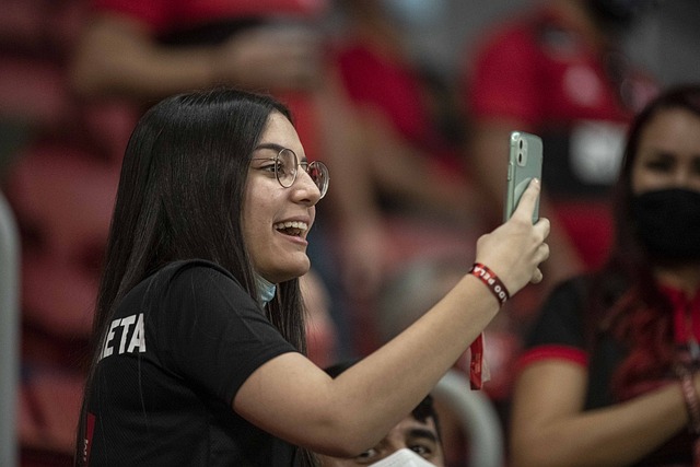 霆提供了继 霆提供了继