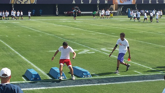 尤文图斯必 尤文图斯必